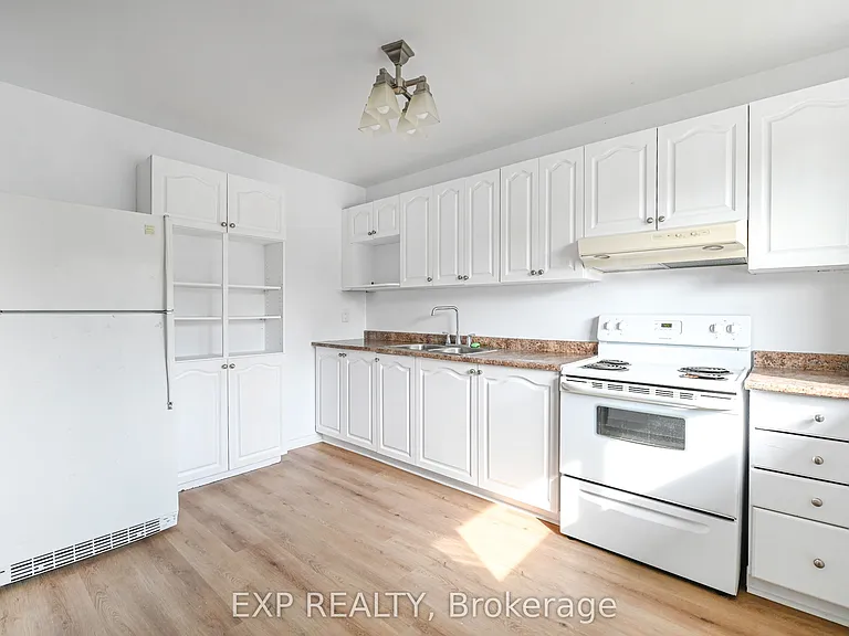 2697 Pimlico Cres #42 — Photo 5