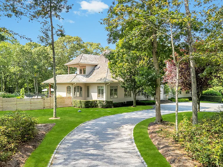 52 Edge Of Woods Rd — Photo 56