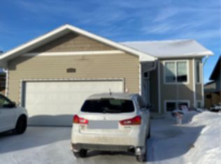 1011 Rosewood Blvd W #1, Saskatoon, SK S7V0B9