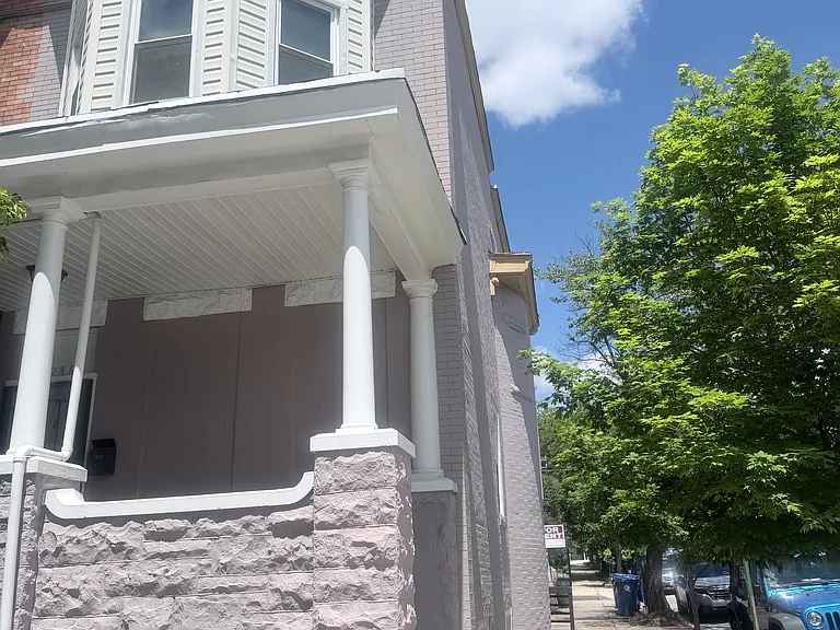 236 E 25th St #2 — Photo 18