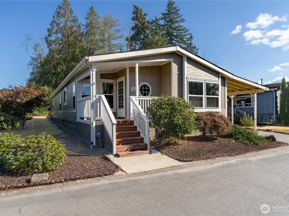 535 NE Saturn Lane, Bremerton, WA 98311