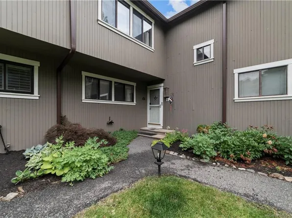 4 North Meadows #110D, Woodbury, CT 06798