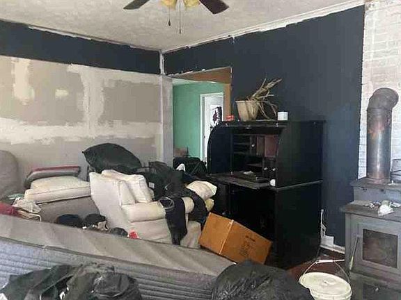 3rd image of 6719 Cate Rd