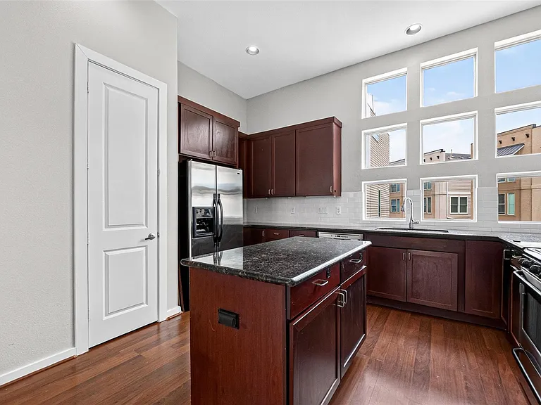 2352 Sperber Ln — Photo 12