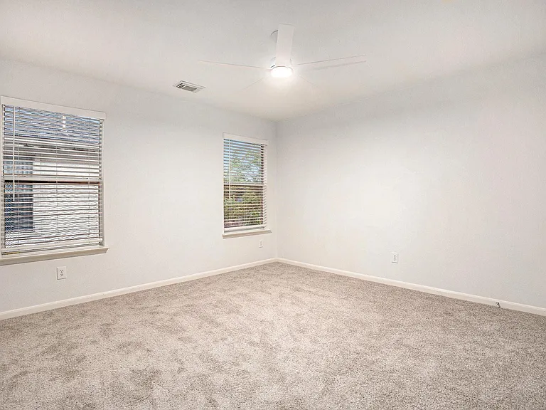 3811 Misty Falls Ln — Photo 13