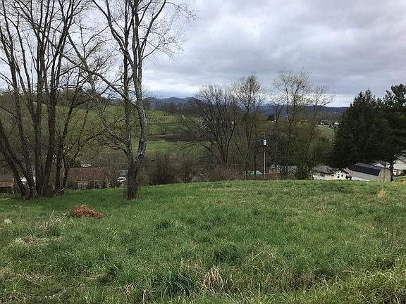 2nd image of Warren Dr