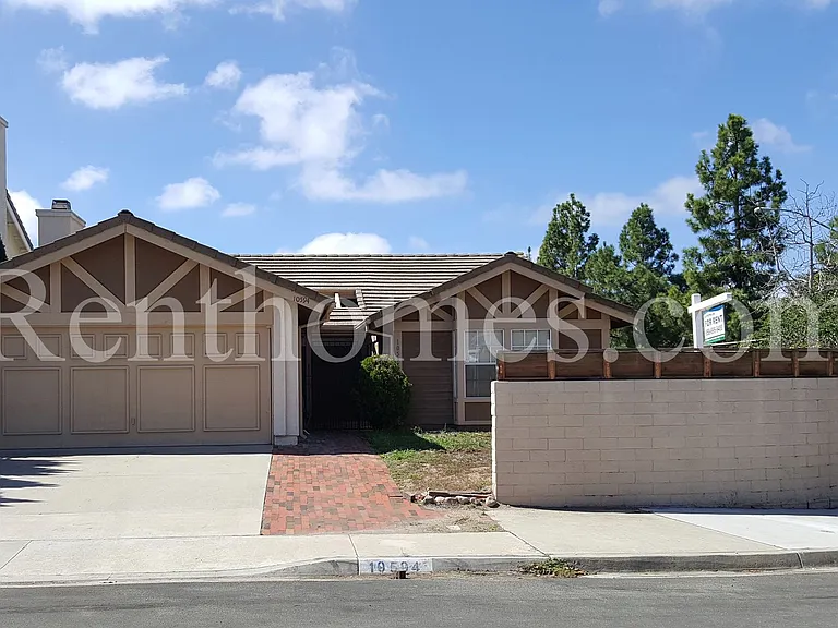 10594 Dabney Dr — Photo 1