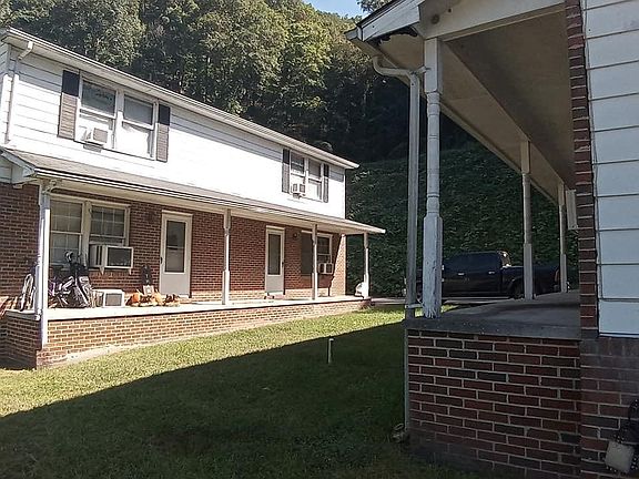 3rd image of 1077 Sutherland Hill Dr