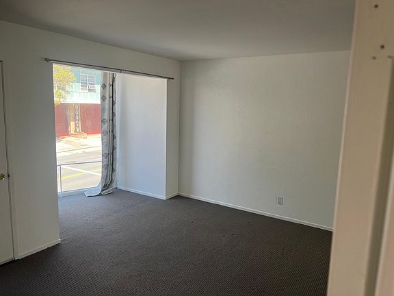 3rd image of 2173 California St #1061