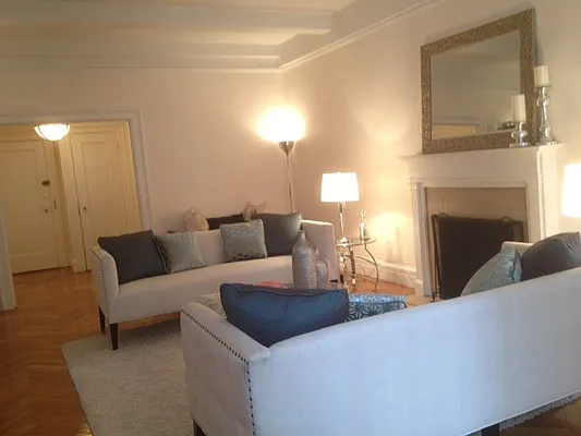 Rented by Walter & Samuels Inc | media 10