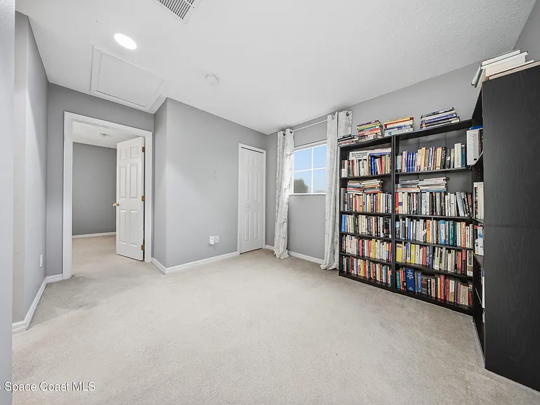 2039 Tullagee Ave — Photo 24