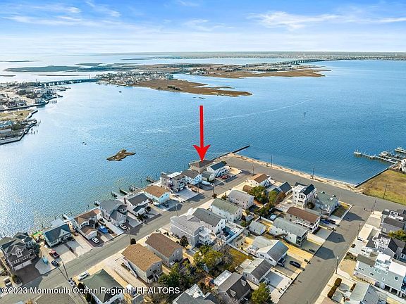 3rd image of 10 Shore Rd