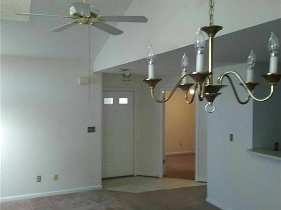 2nd image of 440 Lees Mill Dr