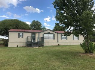 1720 Jay Bird Ln, Springtown, TX 76082