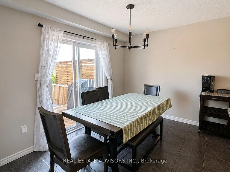 1364 Caen Ave — Photo 5