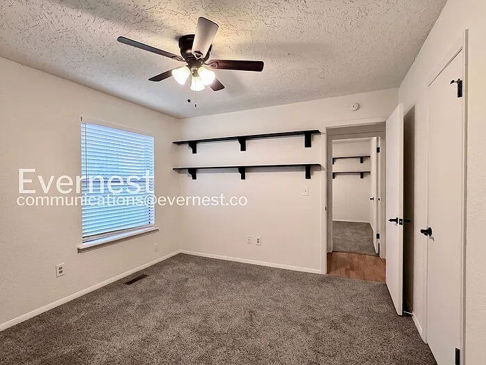 909 W Glendale St — Photo 21