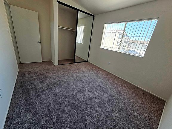 5th image of 1204 W Gardena Blvd #5