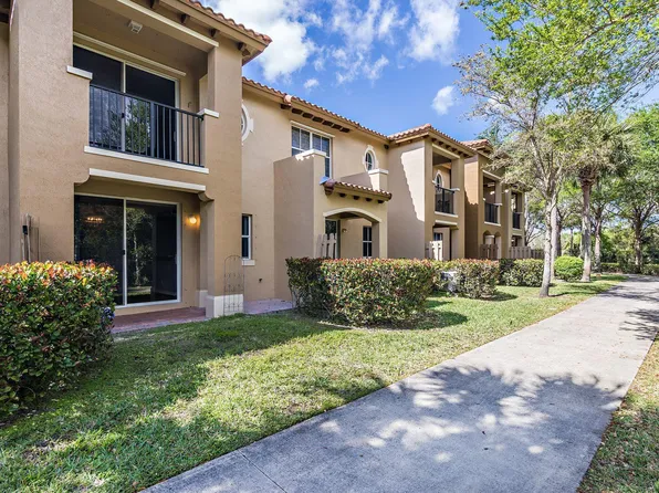2912 Hidden Hills Road #1205, West Palm Beach, FL 33411