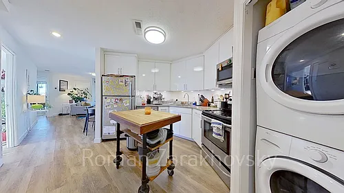18 Webster Ave #3 Photo 1