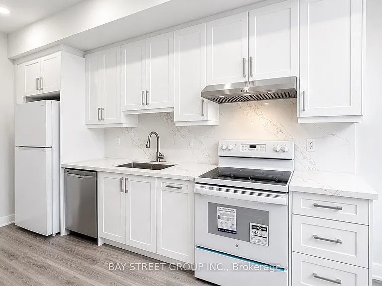 442 Spadina Ave #B — Photo 1