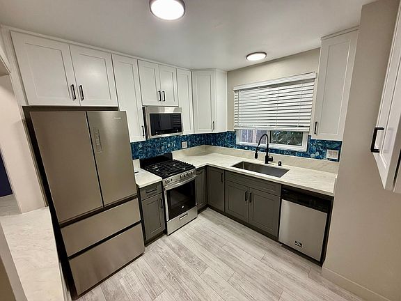 2nd image of 6225 Stanley Ave APT 1