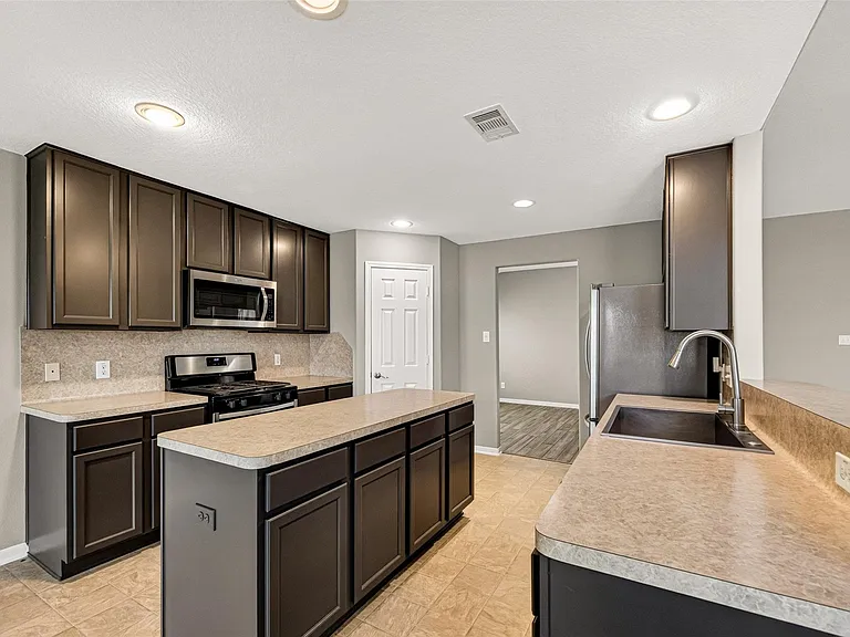 4915 Ibis Lake Ct — Photo 17