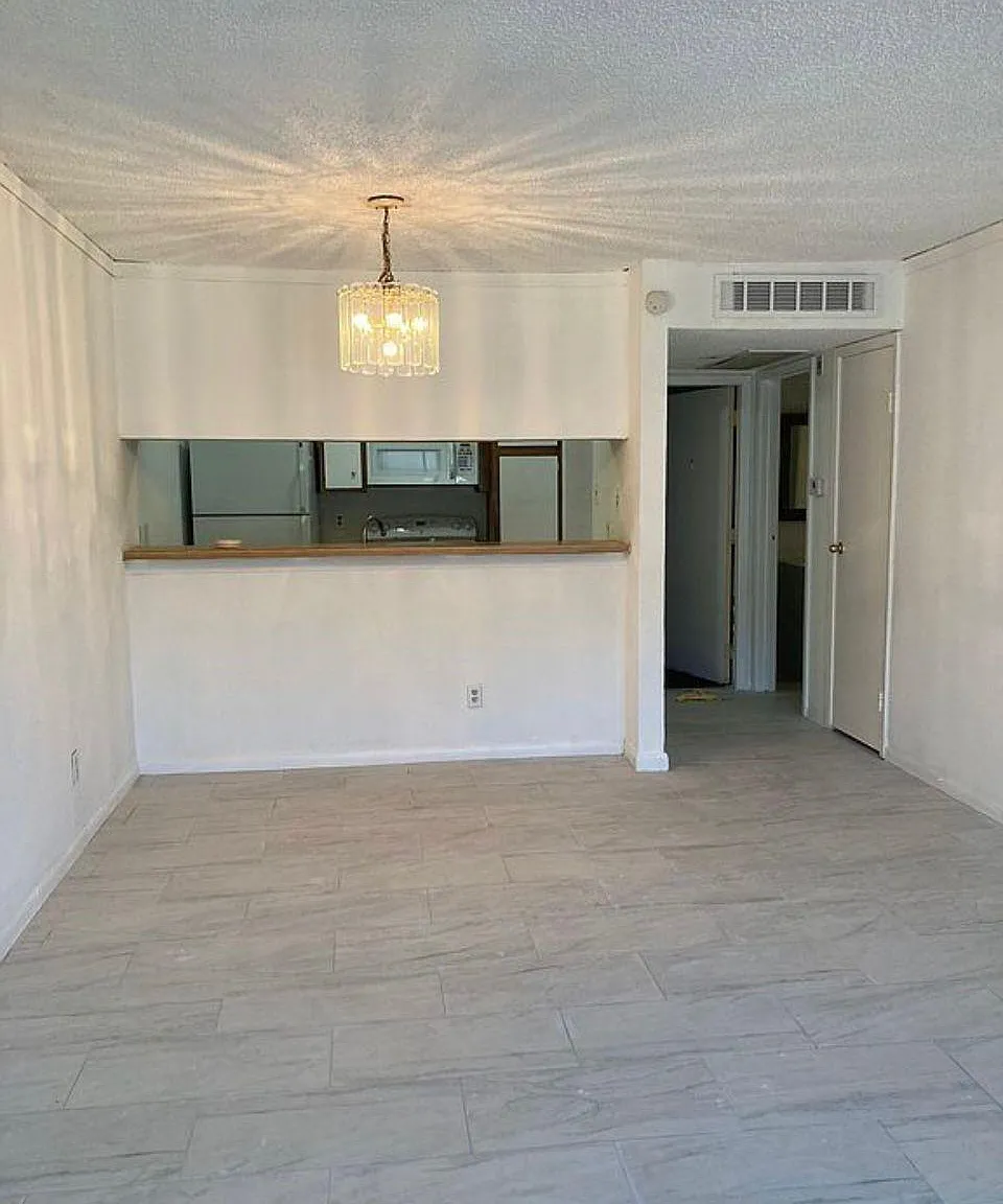 1 bed, 1.0 bath, 713 sqft, $790 — Photo 4