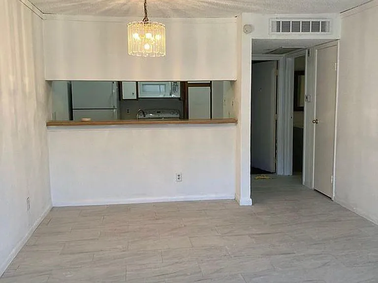 10110 Forum West Dr #106 — Photo 4
