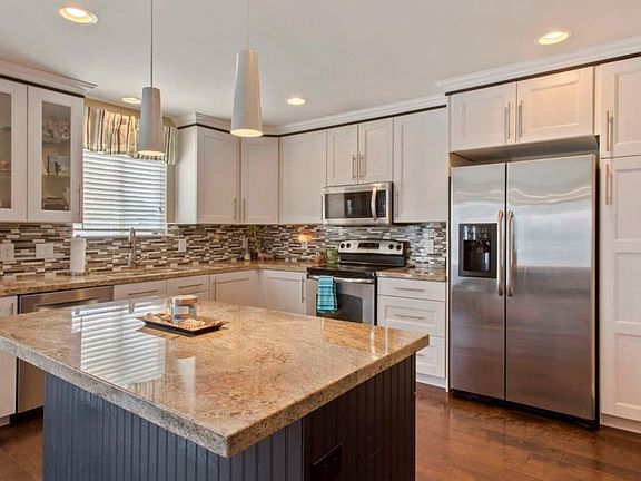 2nd image of 6847 W Mary Leizan Ln