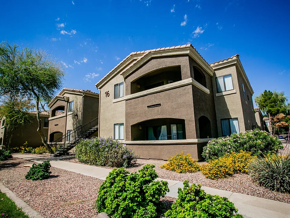 RidgeGate Apartments
