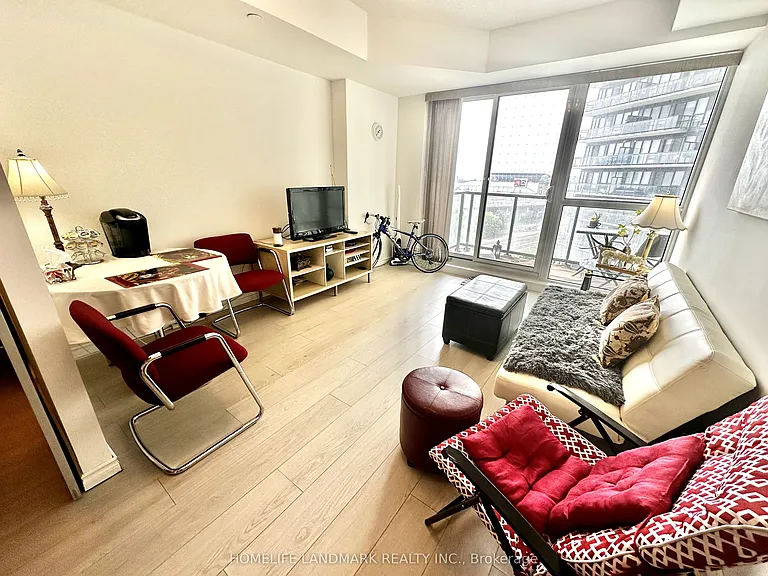 49 E Liberty St #706 — Photo 5