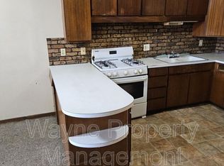 639 2nd St APT 2, Webster City, IA 50595