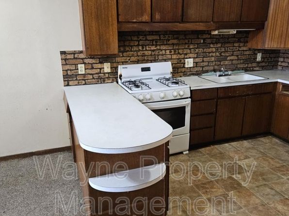 639 2nd St APT 2
