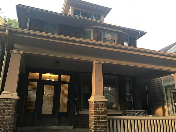 2nd image of 1114 W Jefferson Blvd #B