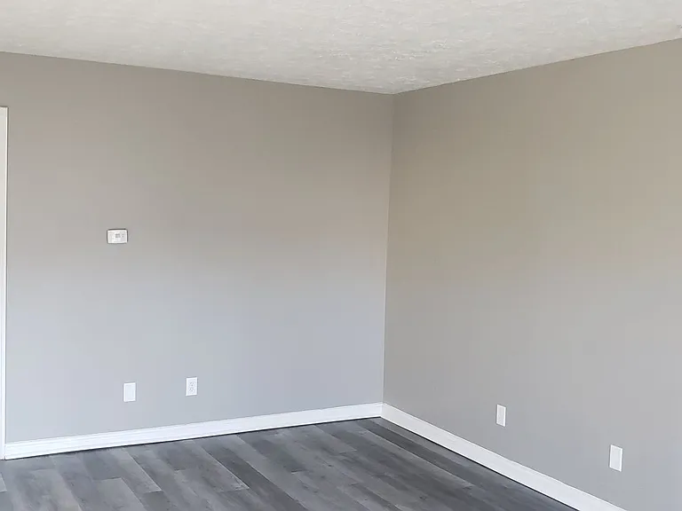 1804 Kraig Dr — Photo 2
