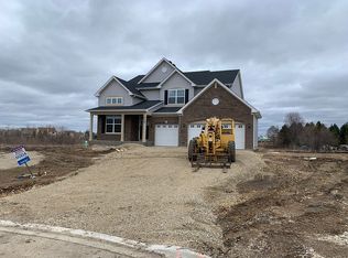 119 Farmstead Ct, McHenry, IL 60050