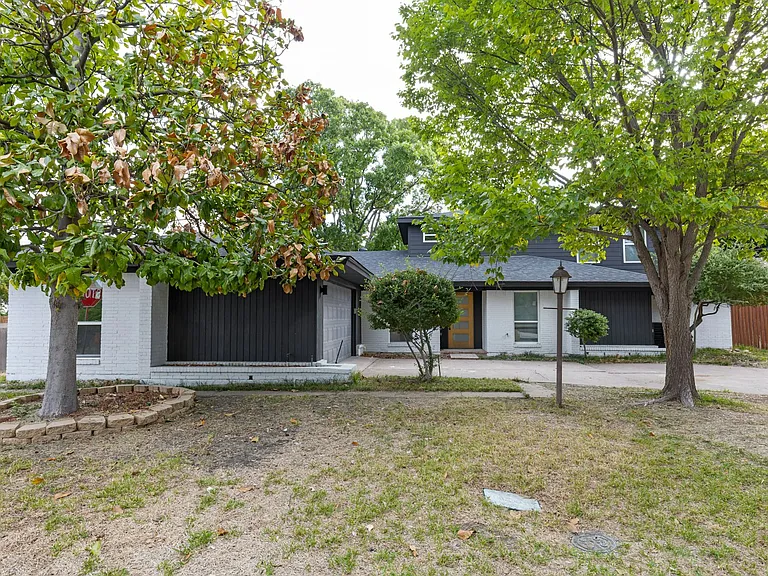 15655 Regal Hill Cir — Photo 24