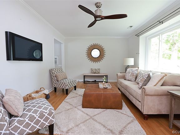 4th image of 8034 Meadow Dr