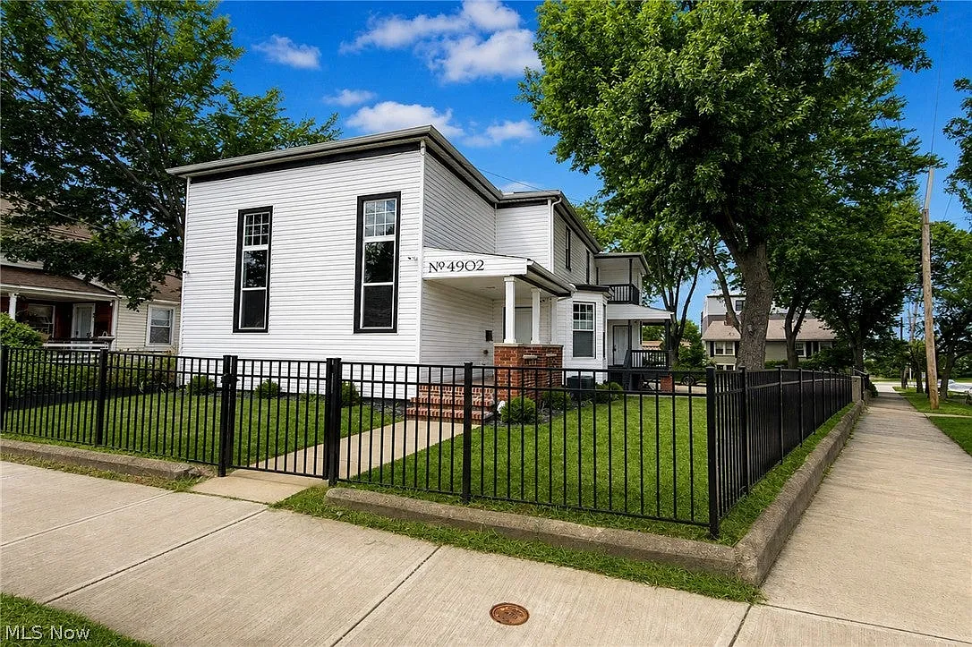 4 bed, 3.5 bath, 2982 sqft, $6,000 — Photo 3