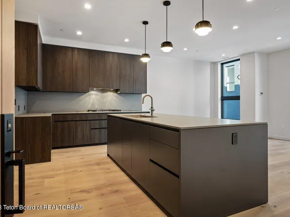 185 N Glenwood St #21, Jackson, WY 83001