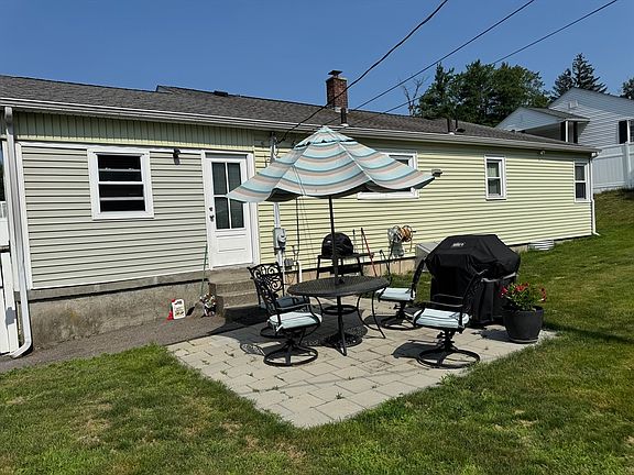 5th image of 89 Westview Rd