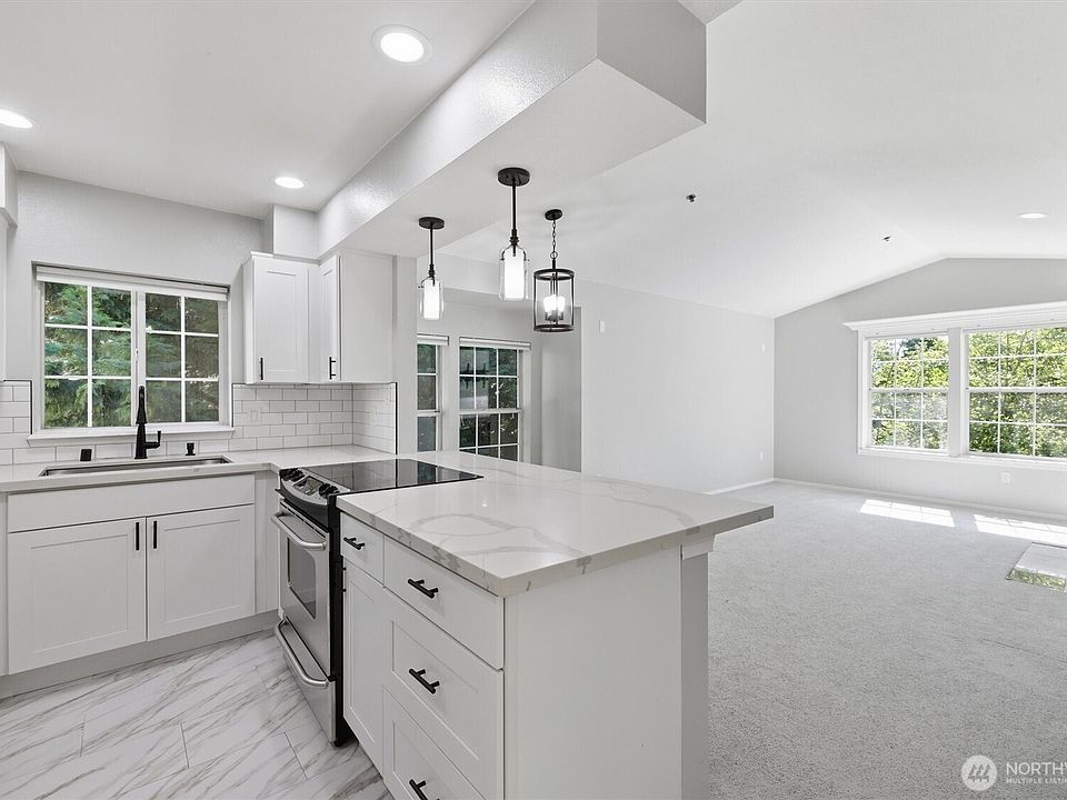 1st image of 2560 118th Avenue SE #3-301