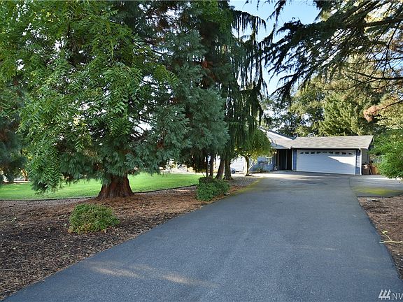 2nd image of 3123 41st St NE