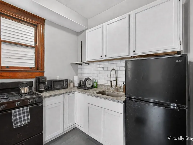 2339 Rohs St #1F — Photo 9