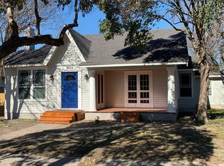 1215 W Mistletoe Ave, San Antonio, TX 78201