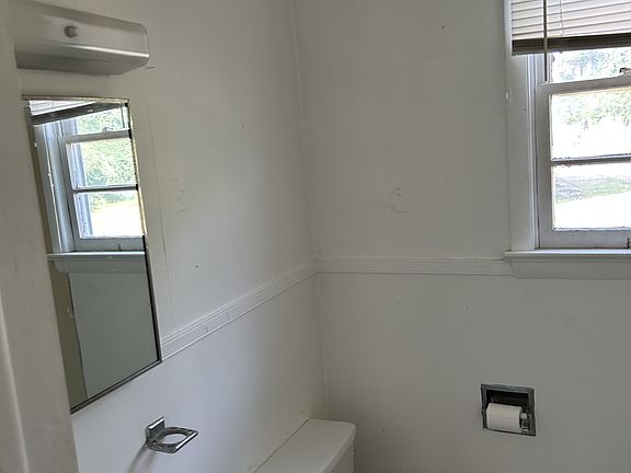 3rd image of 1004 W Kitty Hawk Rd #2