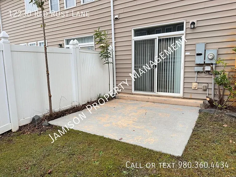 12230 Red Rust Ln — Photo 2
