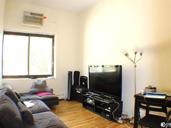 4th image of 270 W 22nd St APT 1
