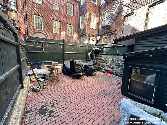 2nd image of 32 Phillips St #M