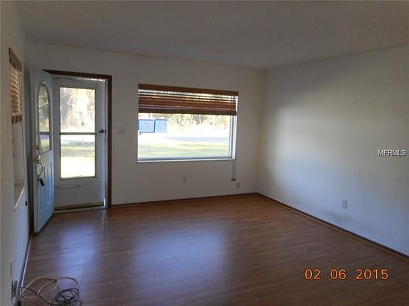 2nd image of 2325 Lakeview St